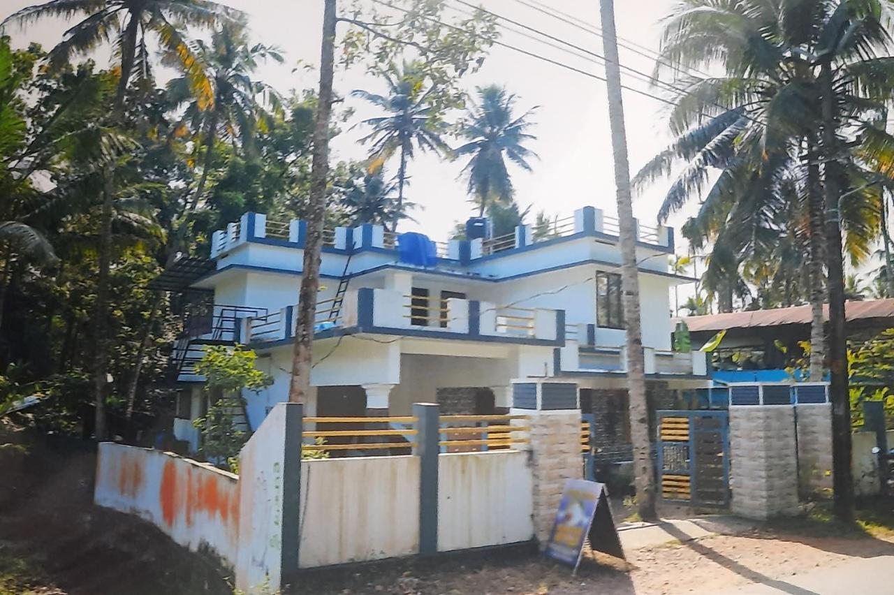 A K Munroe Homestay Mundrothuruth